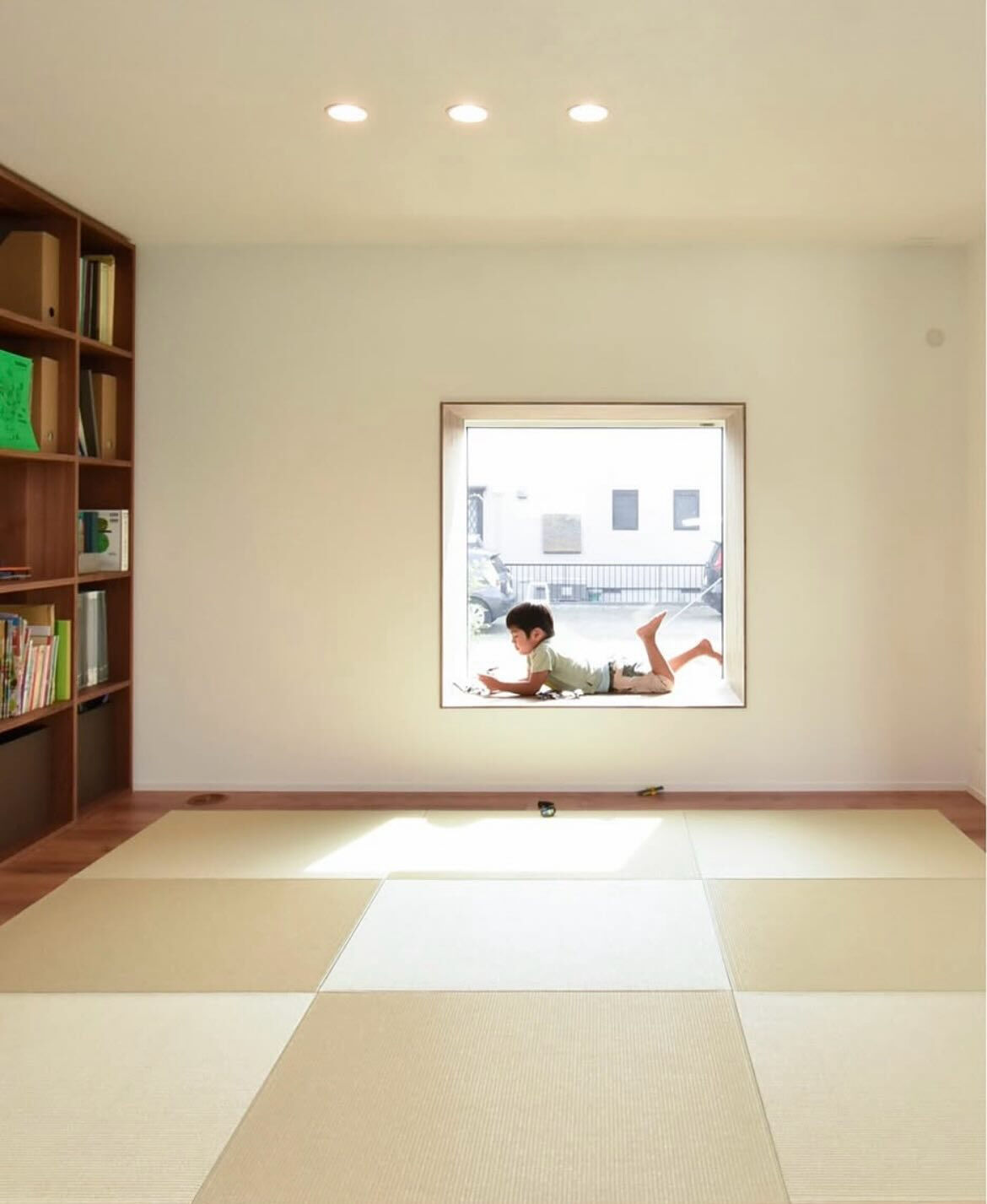 可動式の仕切り扉で大空間の子ども部屋に